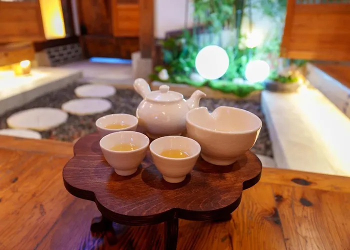 #서촌전통한옥독채 #seochon Hanok Privatehouse #4br2ba #9guests #4min Walk Gyeongbokgungstation #bukchon #gwanghwamun #gyeongbokgung #명동 * Seul