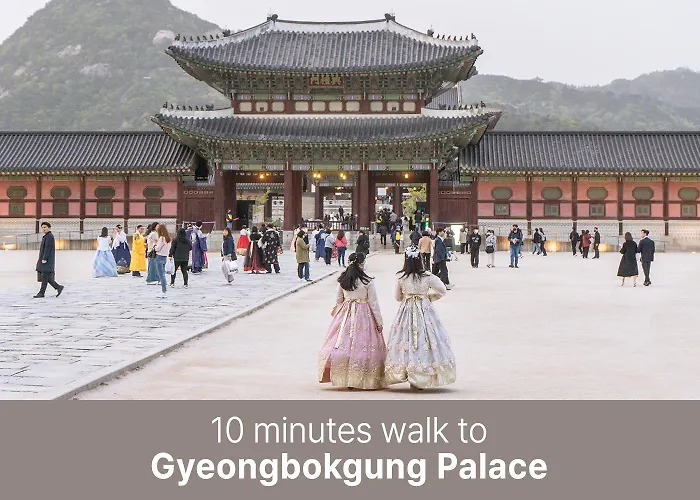 #서촌전통한옥독채 #seochon Hanok Privatehouse #4br2ba #9guests #4min Walk Gyeongbokgungstation #bukchon #gwanghwamun #gyeongbokgung #명동 Villa Seul